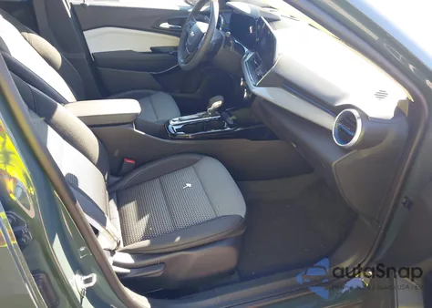 2026 Chevrolet Trax Fwd Lt z USA, uszkodzony, nr VIN KL77LHEP0TC051217